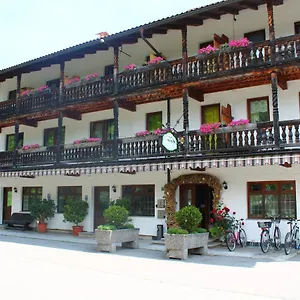 Almhostel *** Flintsbach